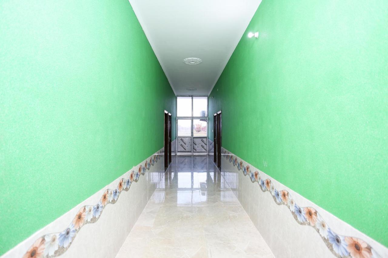 Oyo 29517 Hotel Barsana Palace Chhata Exteriér fotografie